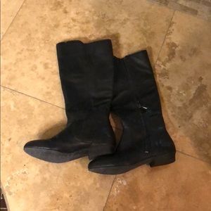 Gianni Bini faux leather boots
